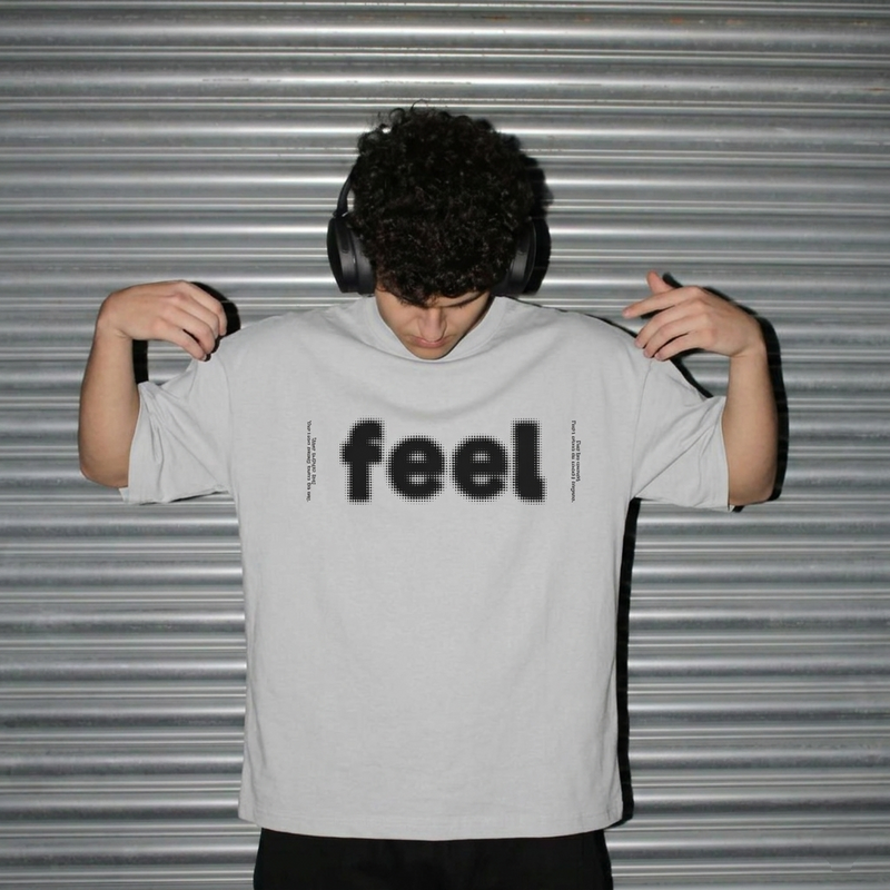 FEEL Premium Oversized T-Shirt